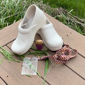 Women's White Clogs